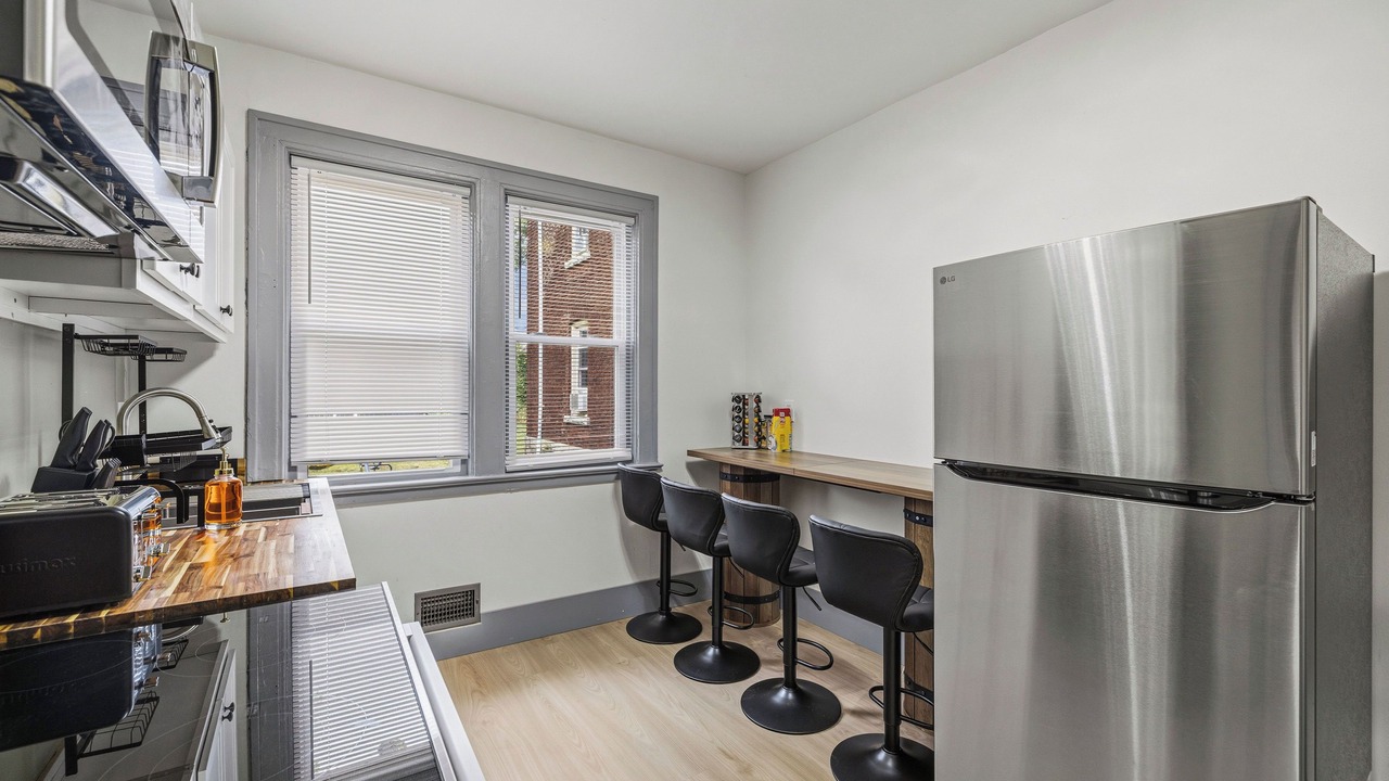 Photo of Kitchen in Downtown Niagara Falls