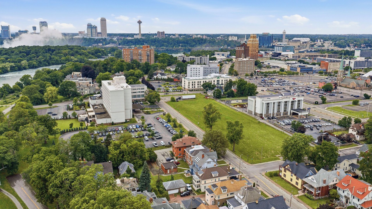 Photo of Outdoor in Downtown Niagara Falls
