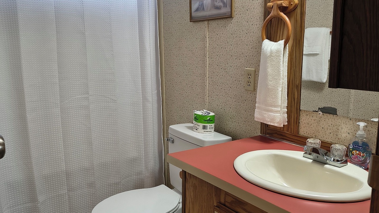 Photo of Bathroom in Summersville