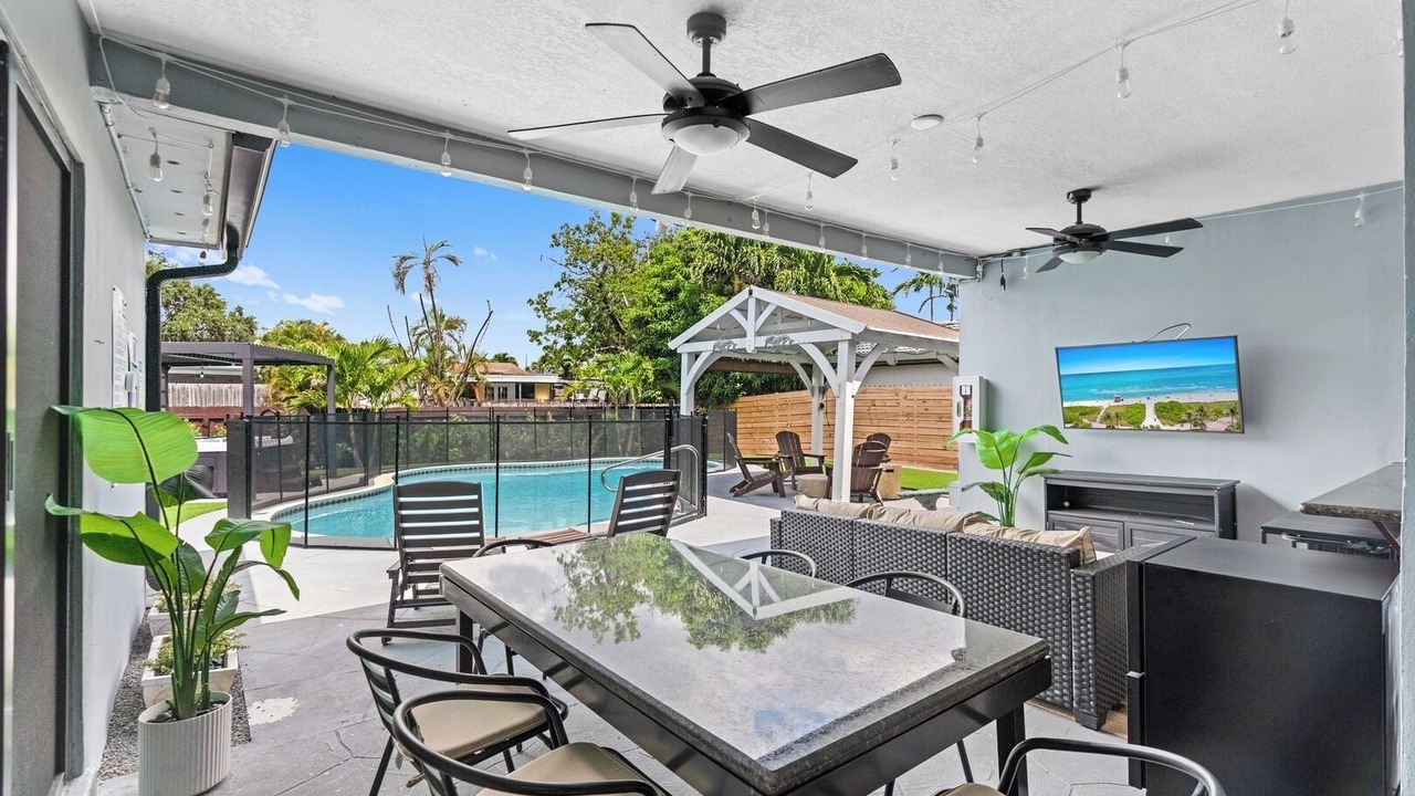 Photo of Outdoor in Hollywood Hills