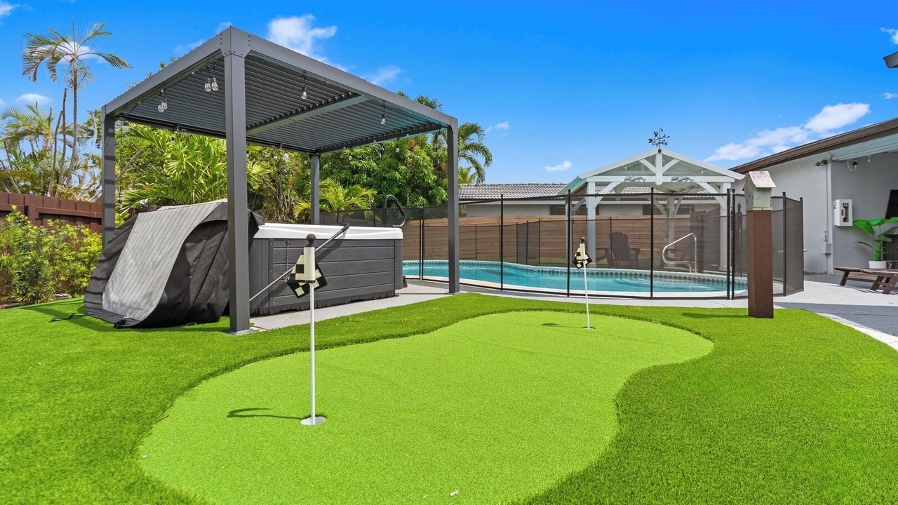 Photo of Outdoor in Hollywood Hills