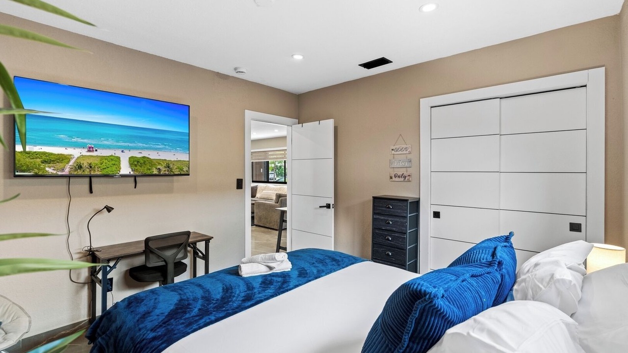 Photo of Bedroom in Hollywood Hills