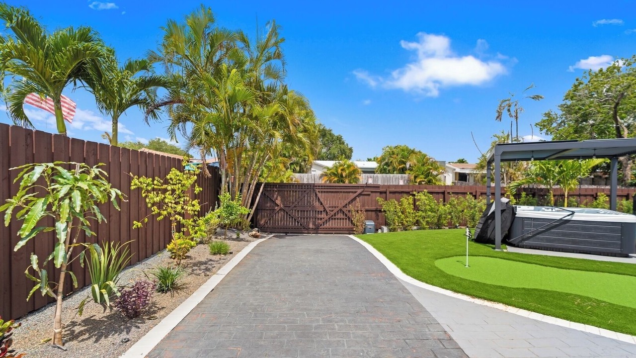 Photo of Outdoor in Hollywood Hills