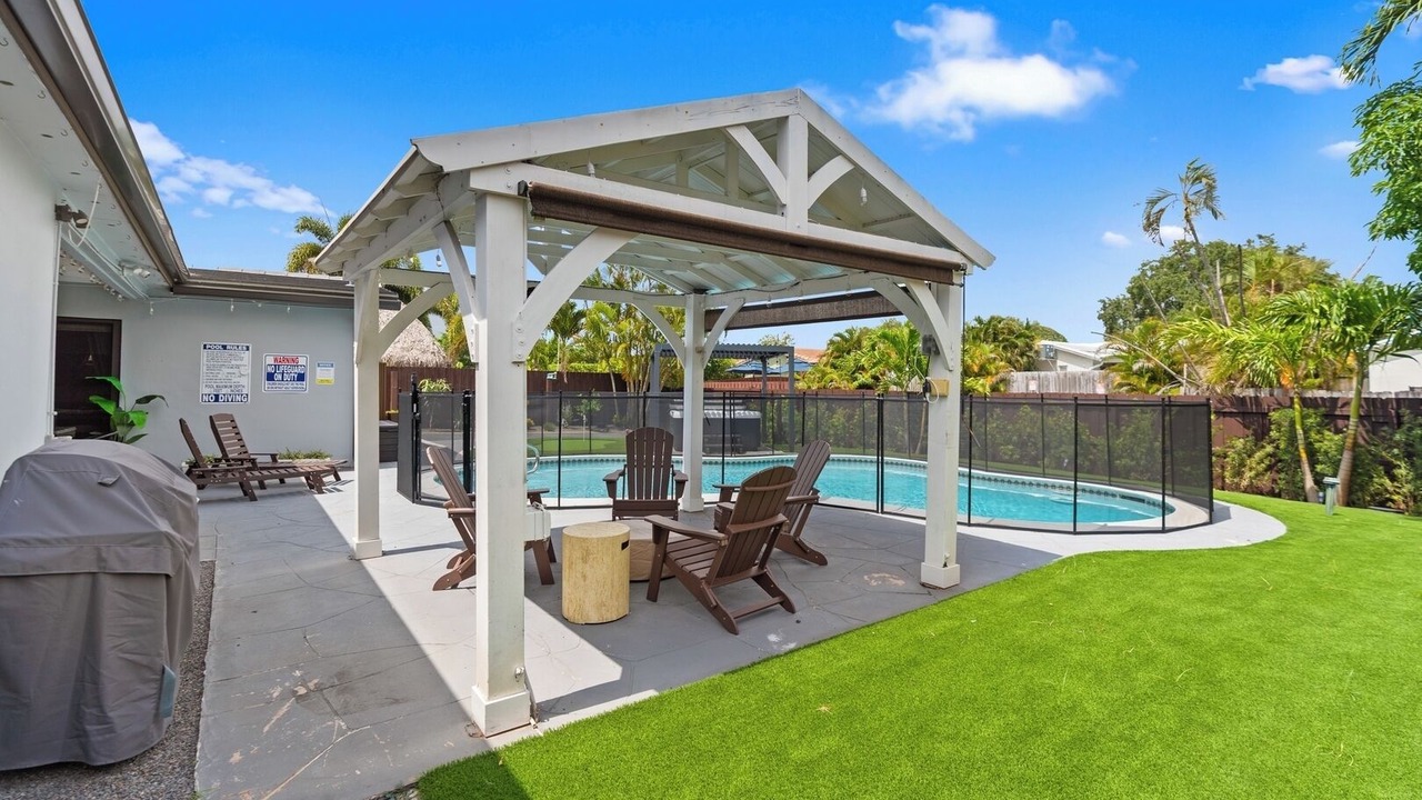 Photo of Patio Balcony in Hollywood Hills