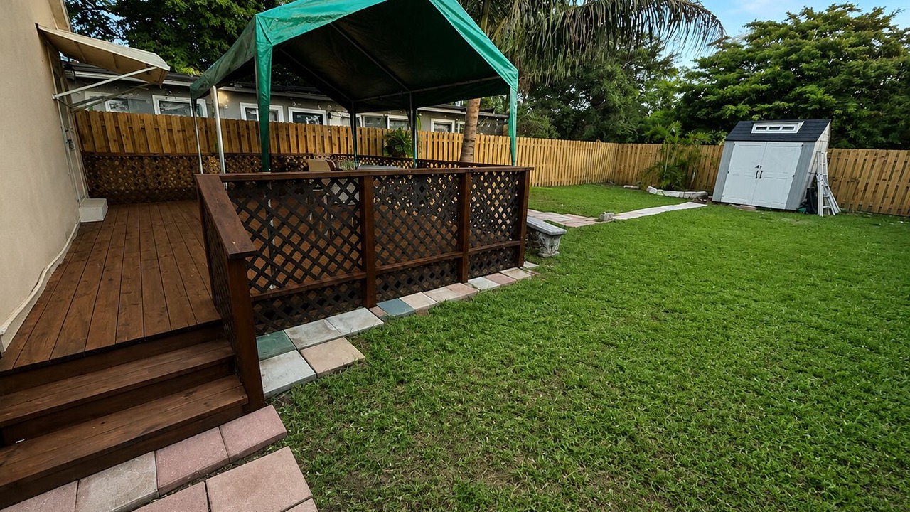Photo of Patio Balcony in Dania Beach