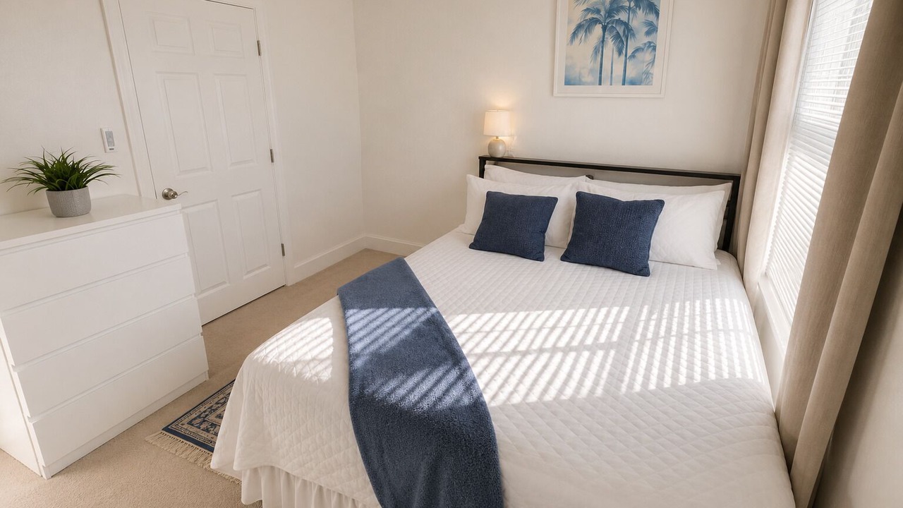 Photo of Bedroom in Dania Beach