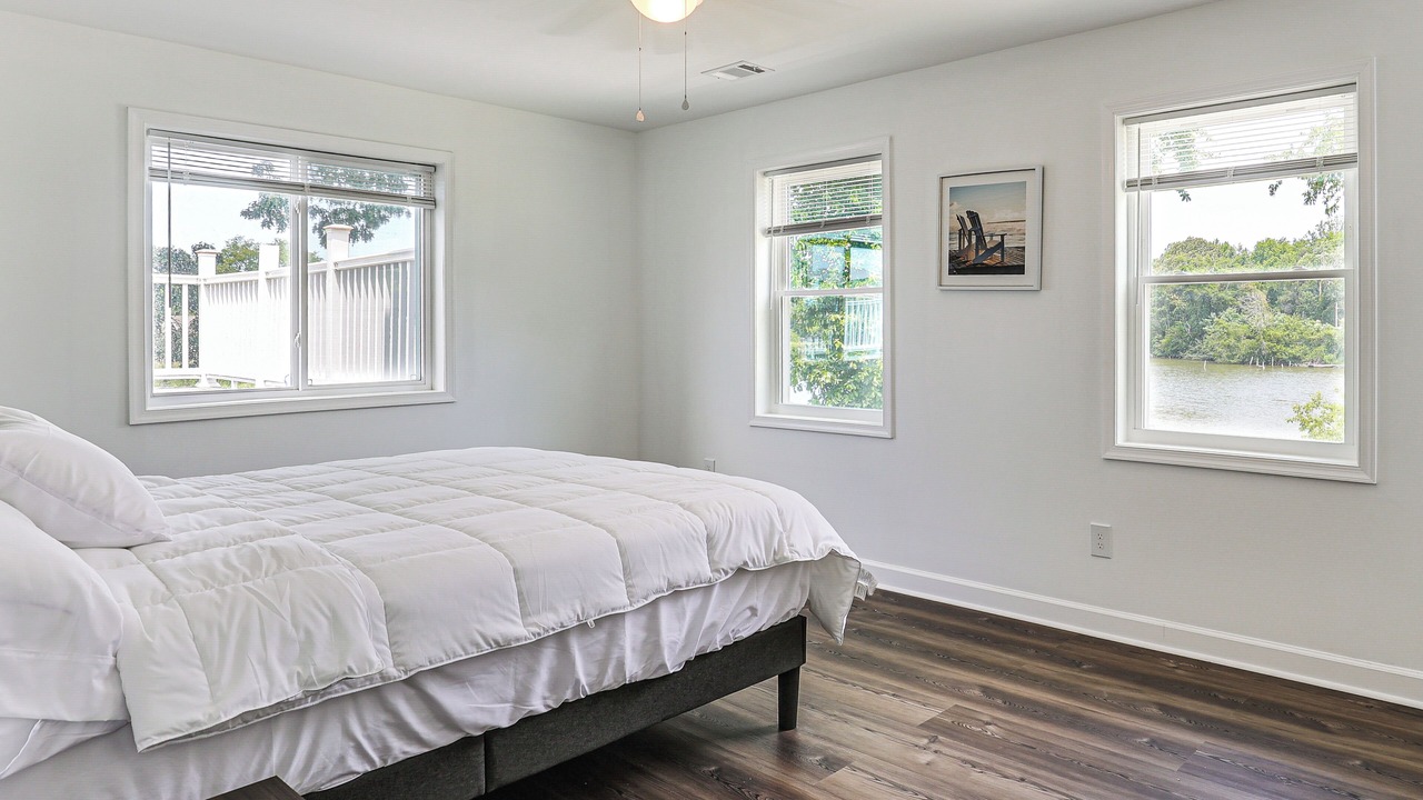 Photo of Bedroom in Deale