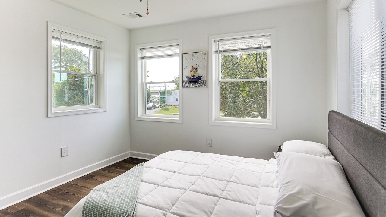 Photo of Bedroom in Deale