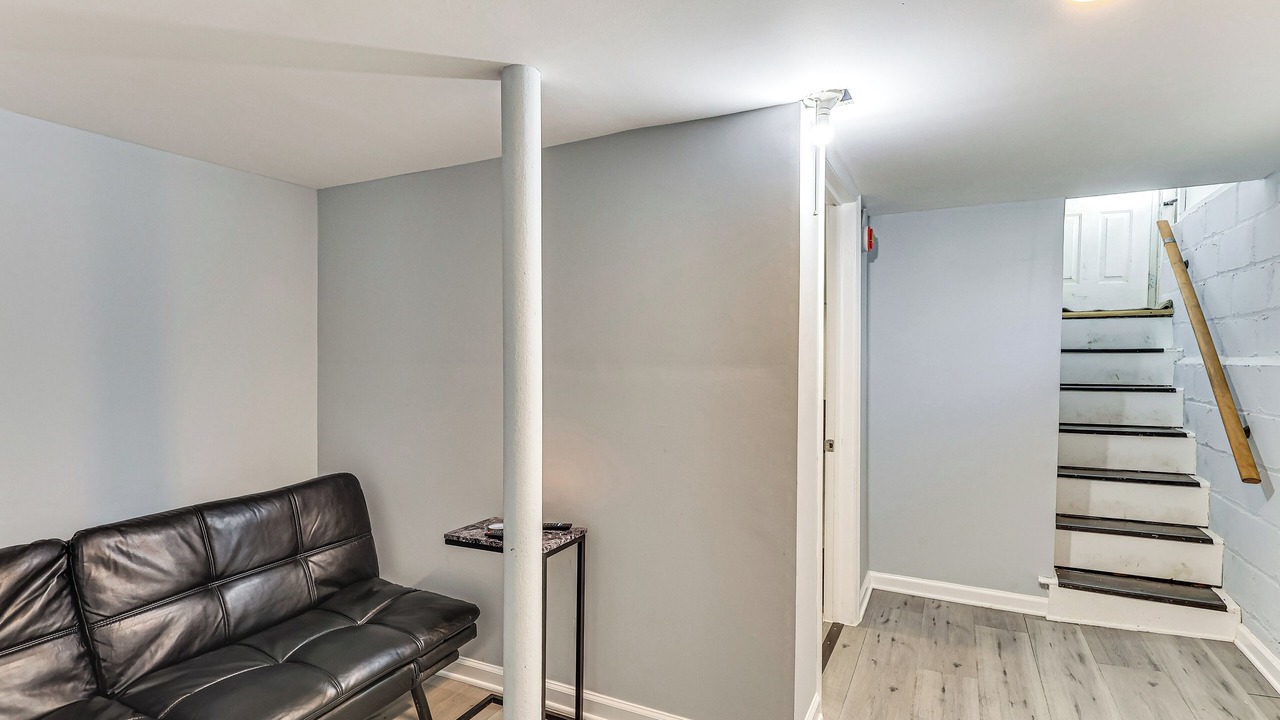 Photo of Livingroom in Elizabeth