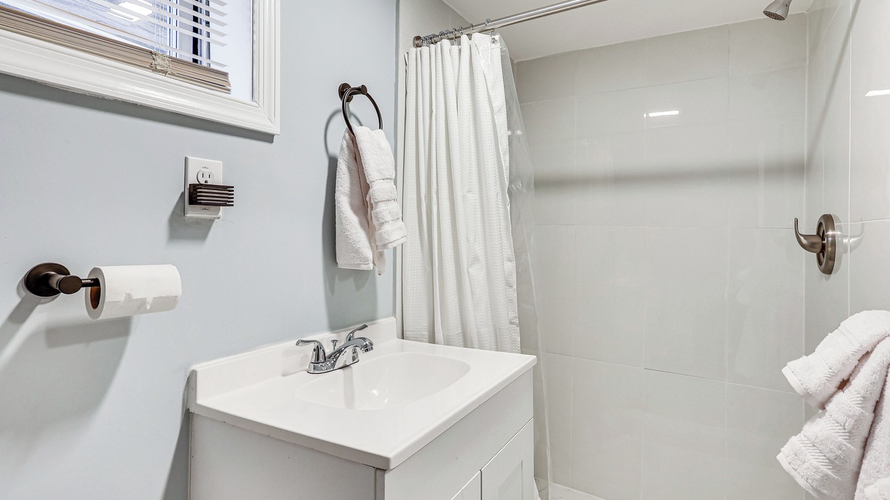 Photo of Bathroom in Elizabeth