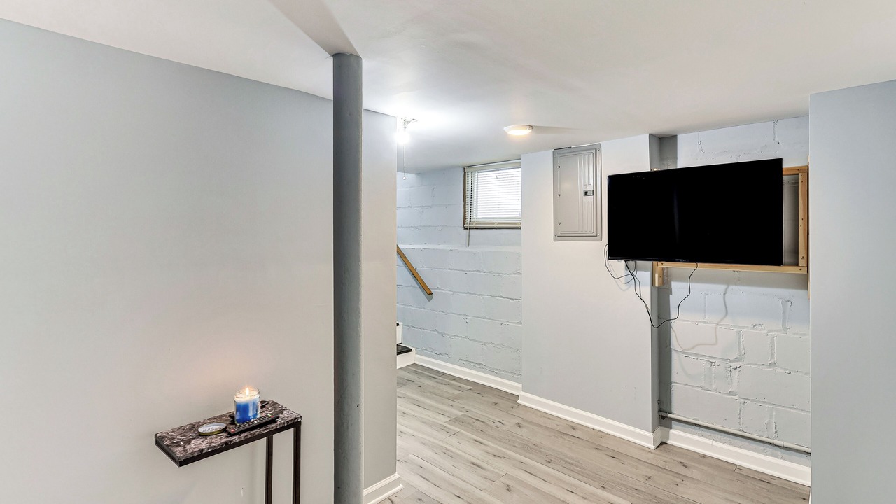Photo of Livingroom in Elizabeth