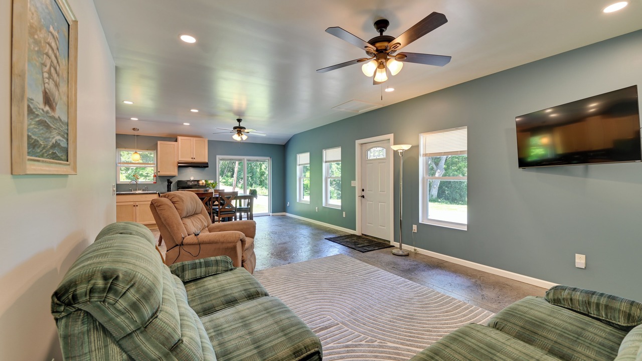 Photo of Livingroom in Clifton Park