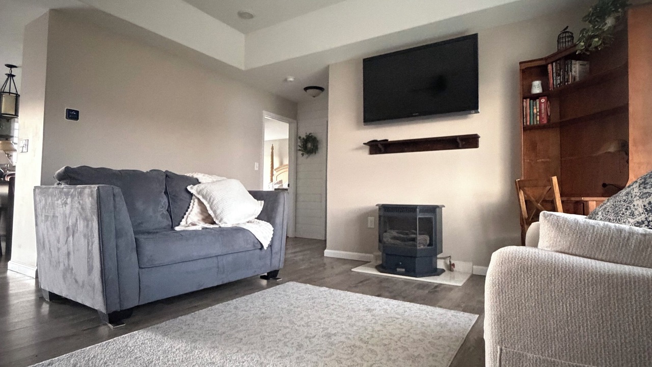 Photo of Livingroom in Milton