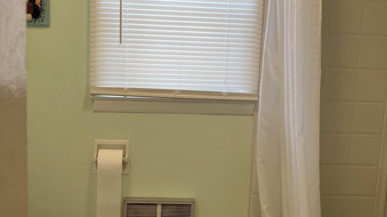 Photo of Bathroom in Slaughter Beach