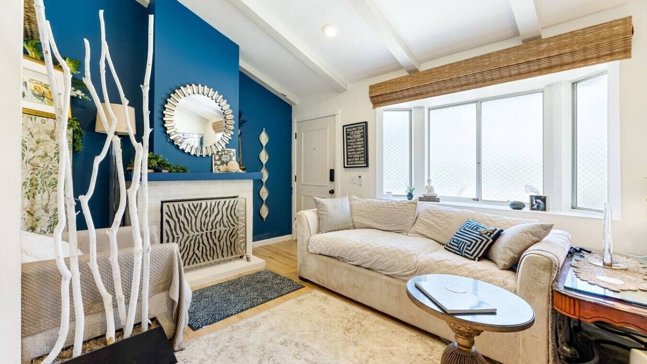 Photo of Livingroom in West Hills