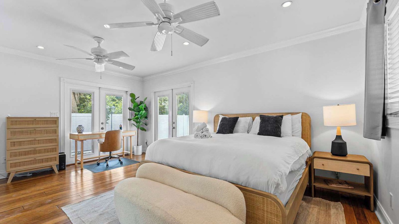 Photo of Bedroom in Middle River Terrace