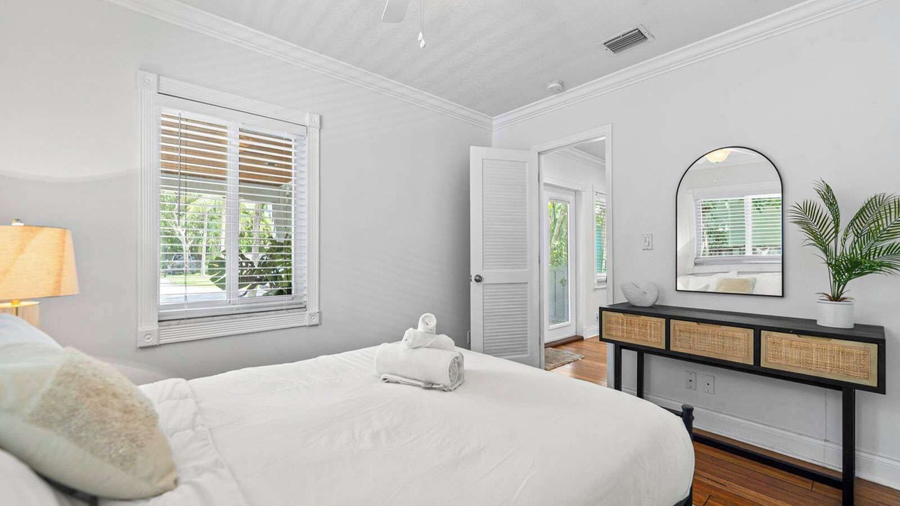 Photo of Bedroom in Middle River Terrace