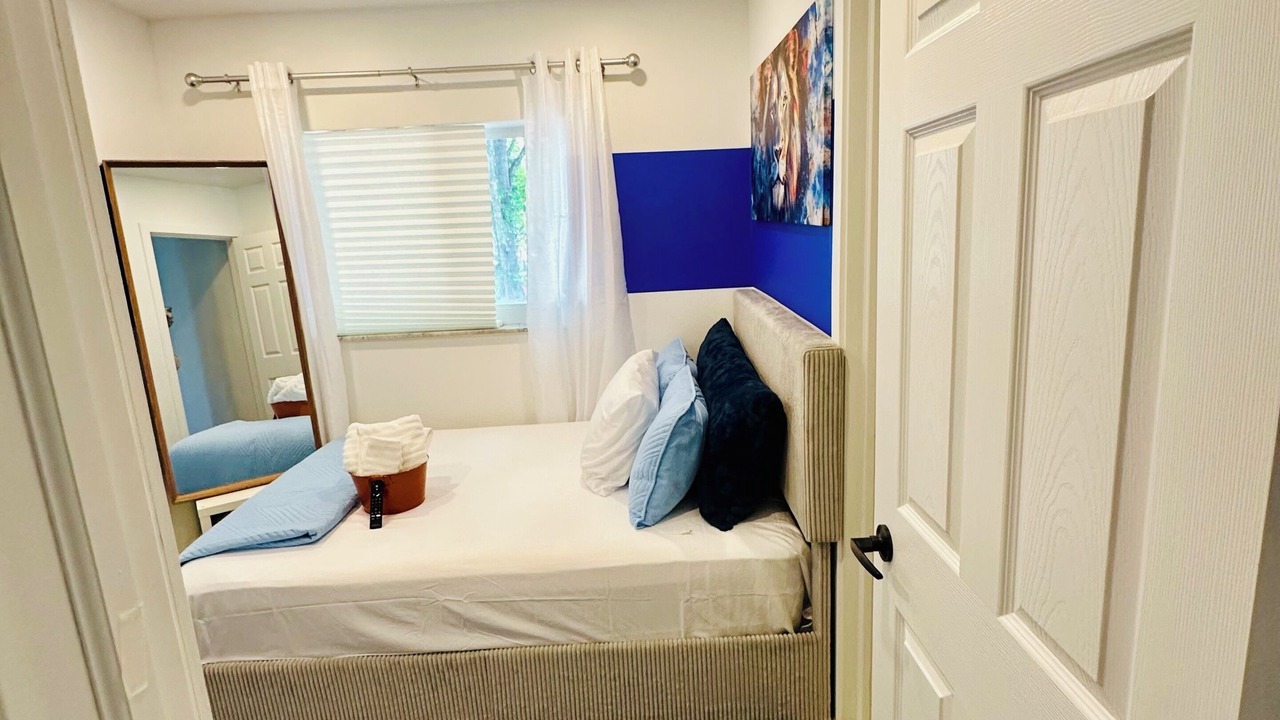 Photo of Bedroom in Poinsettia Heights