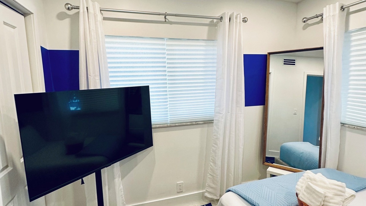 Photo of Bedroom in Poinsettia Heights