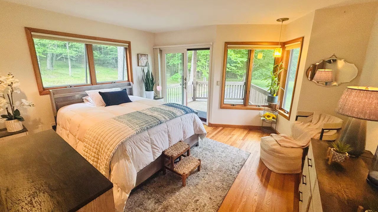 Photo of Bedroom in New Lebanon