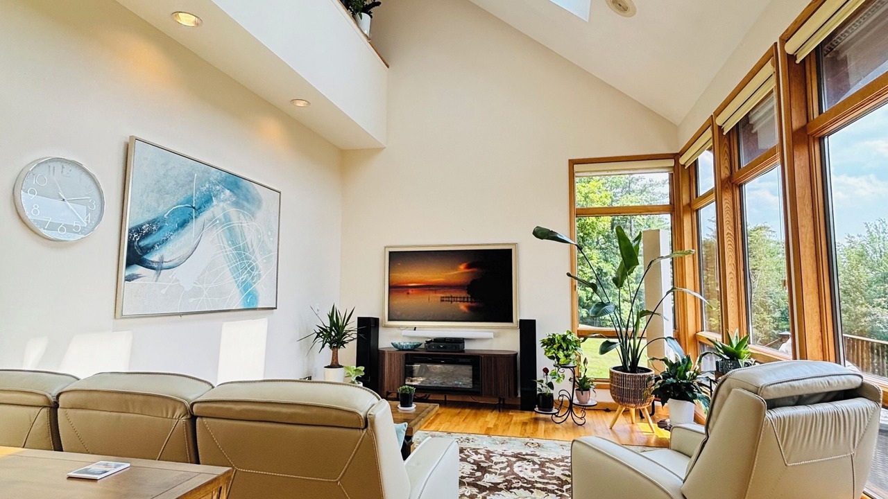 Photo of Livingroom in New Lebanon
