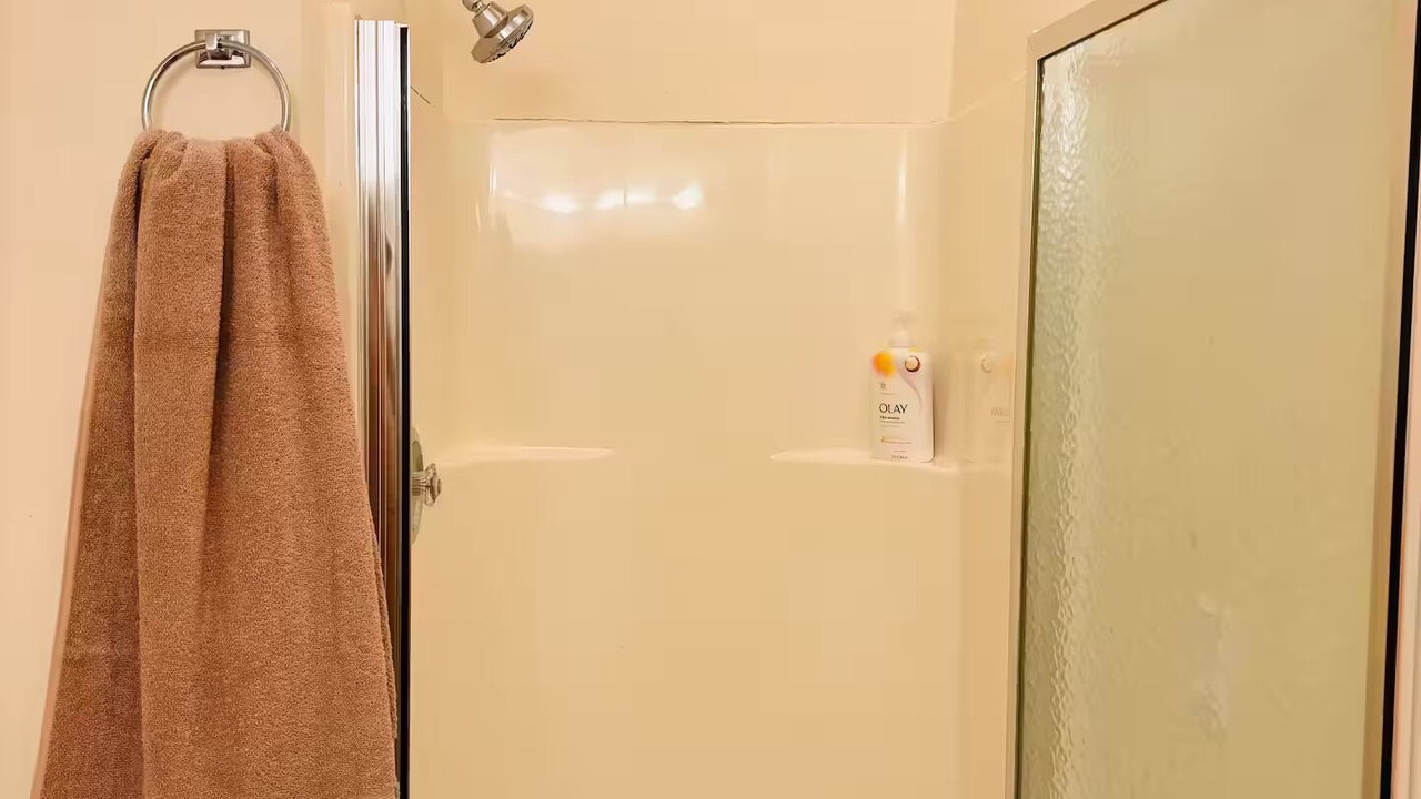 Photo of Bathroom in New Lebanon