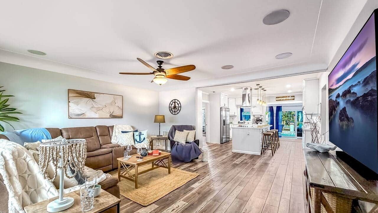 Photo of Livingroom in Garden Isles