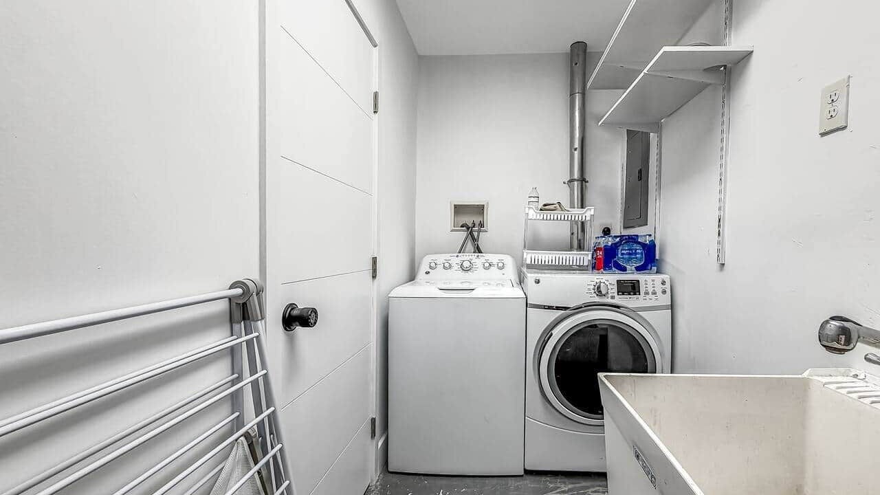 Photo of Bathroom in Garden Isles