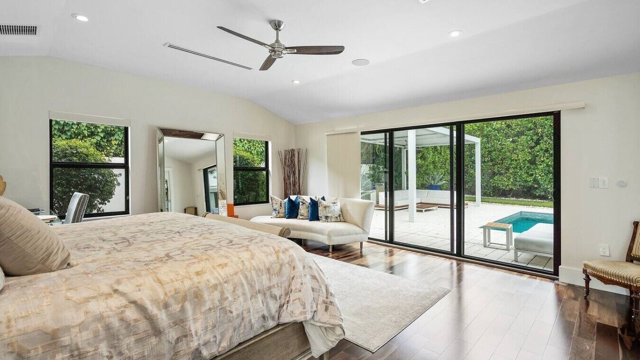 Photo of Bedroom in Lake Ida Shores