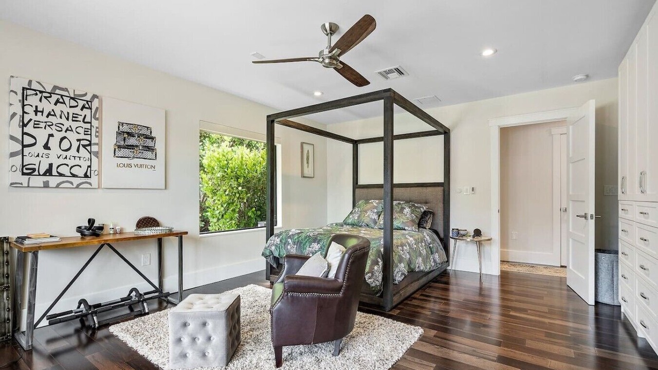 Photo of Bedroom in Lake Ida Shores
