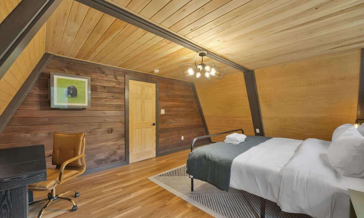 Photo of Bedroom in Gouldsboro