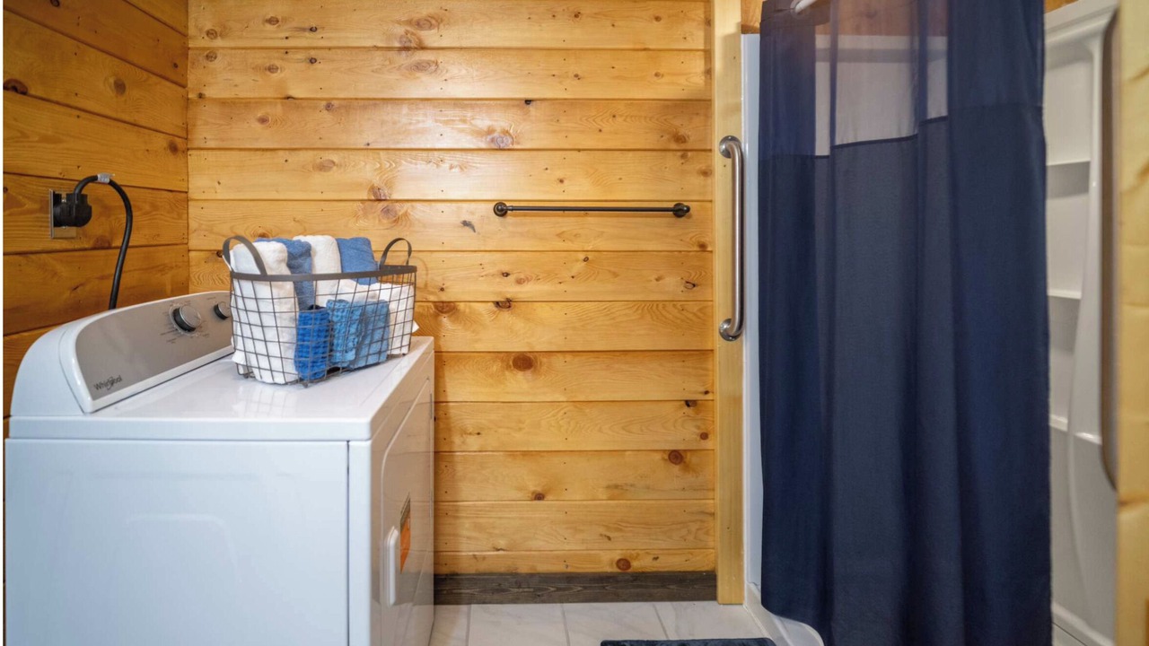 Photo of Bathroom in Farmdale