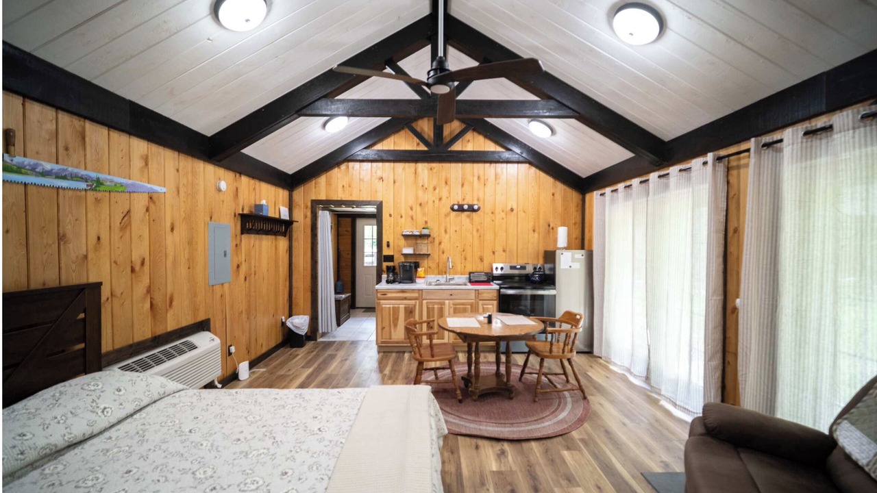 Photo of Bedroom in Farmdale