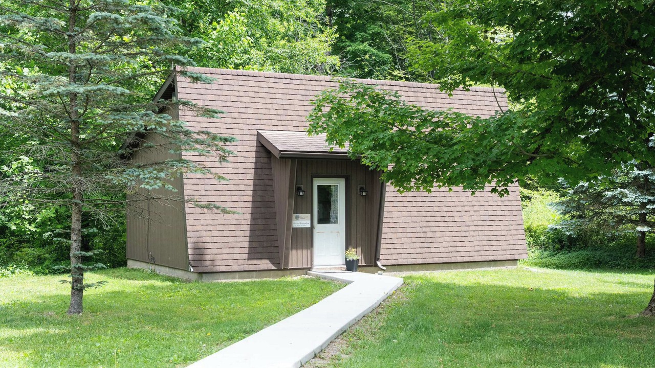 Photo of Outdoor in Farmdale