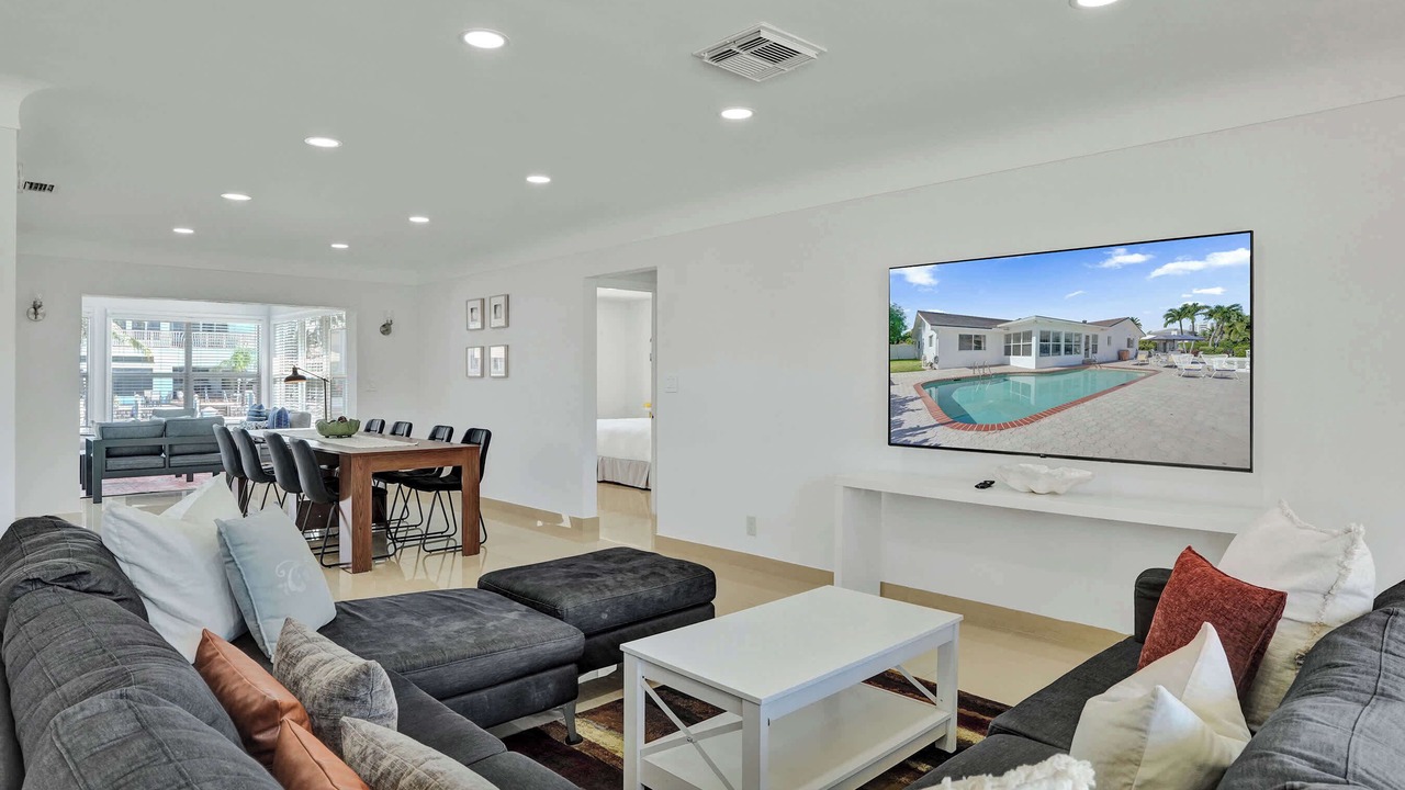 Photo of Livingroom in Bermuda Riviera