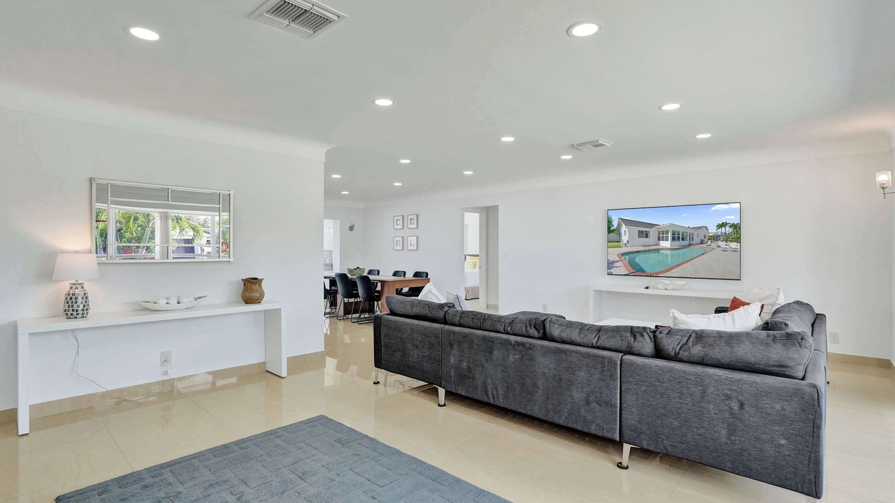 Photo of Livingroom in Bermuda Riviera