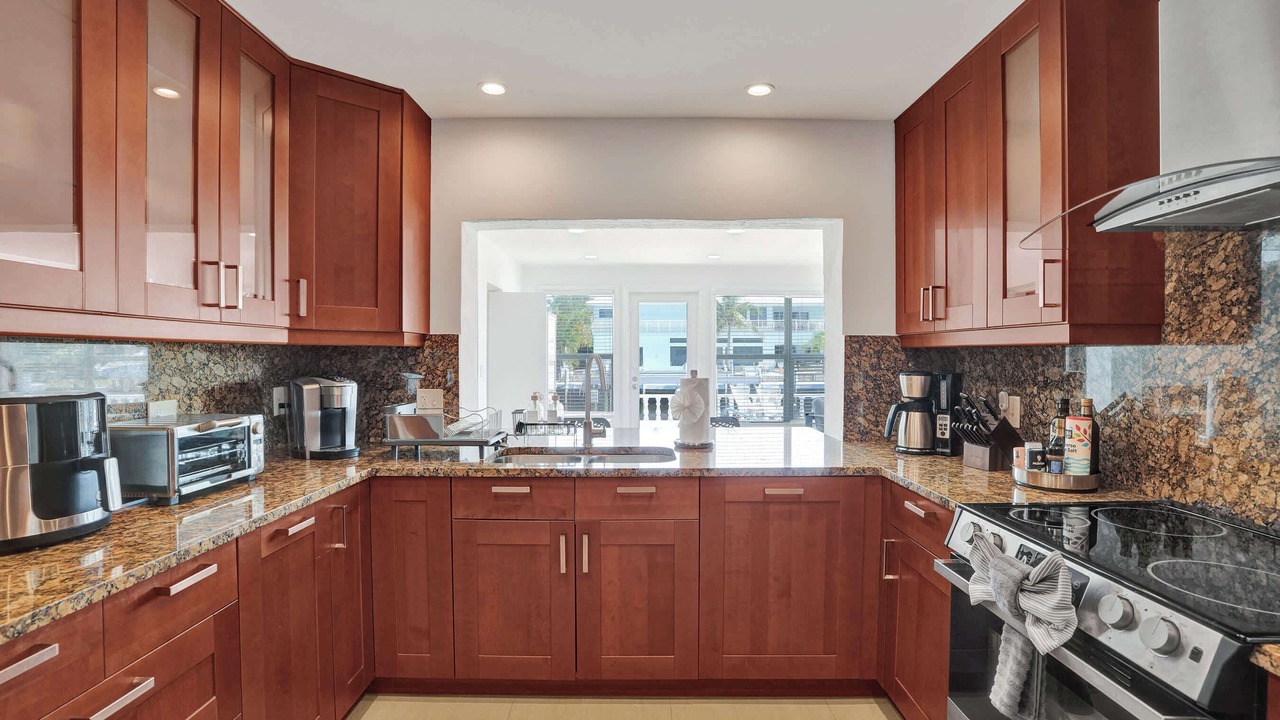 Photo of Kitchen in Bermuda Riviera