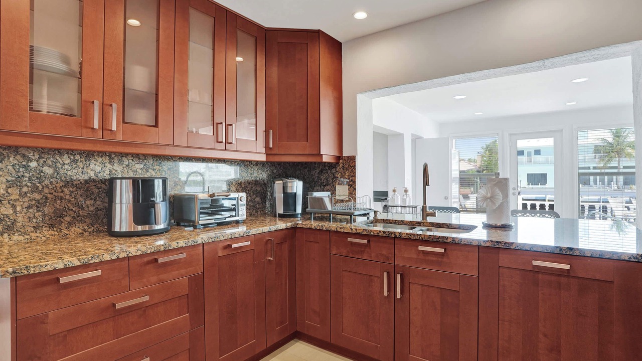 Photo of Kitchen in Bermuda Riviera
