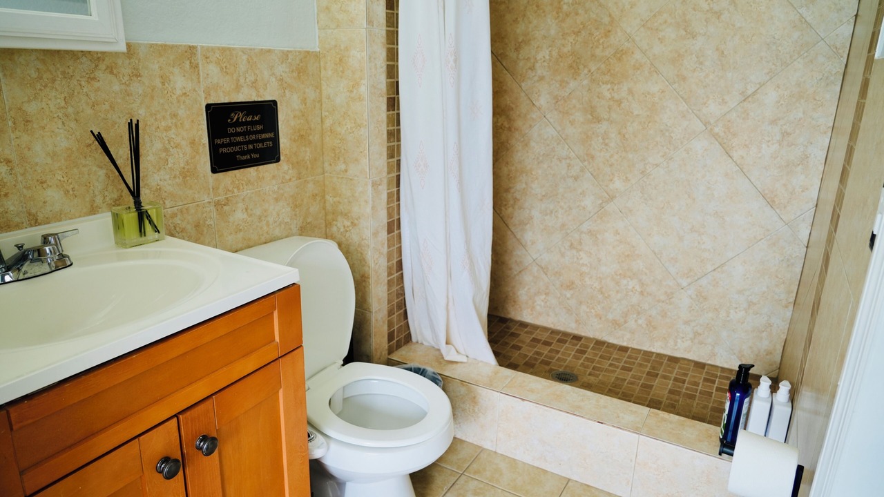 Photo of Bathroom in Driftwood
