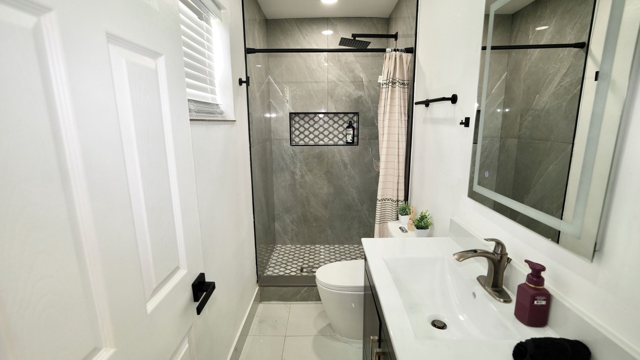 Photo of Bathroom in Driftwood