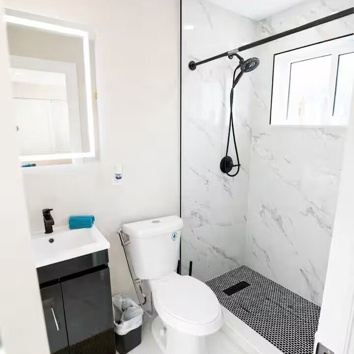 Photo of Bathroom in Sunset