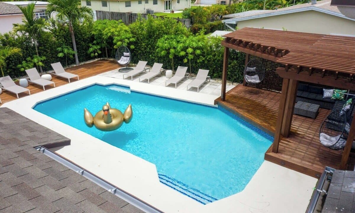 Photo of Outdoor in Golden Glades