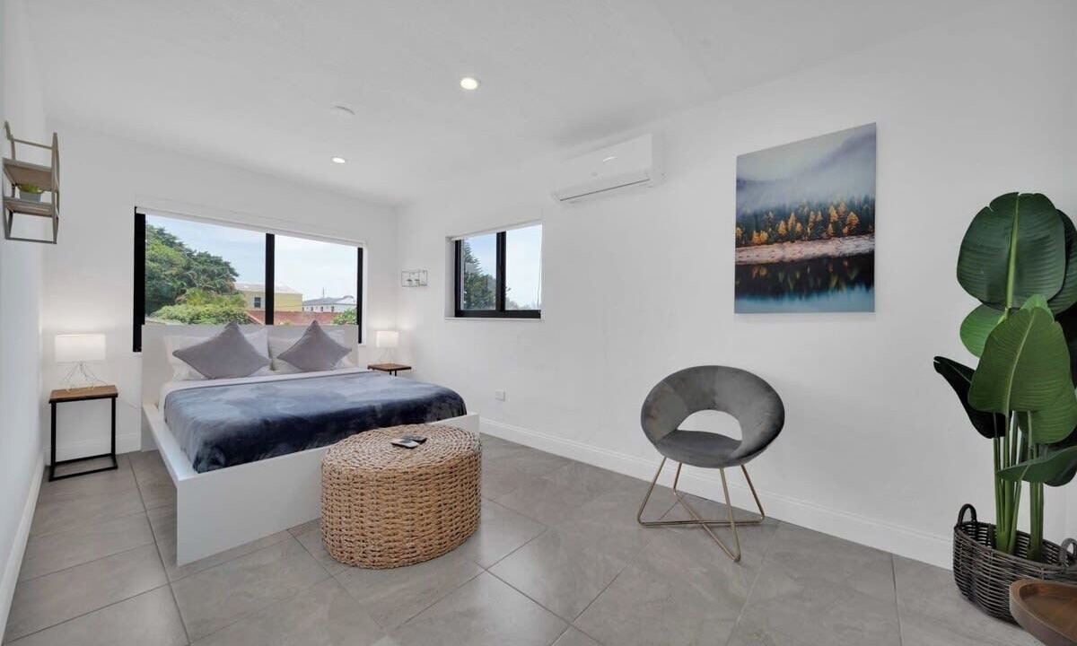 Photo of Bedroom in Golden Glades