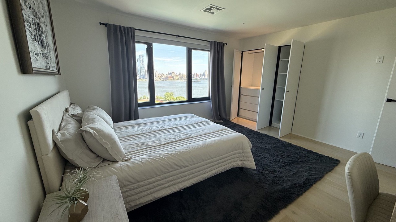 Photo of Bedroom in Weehawken