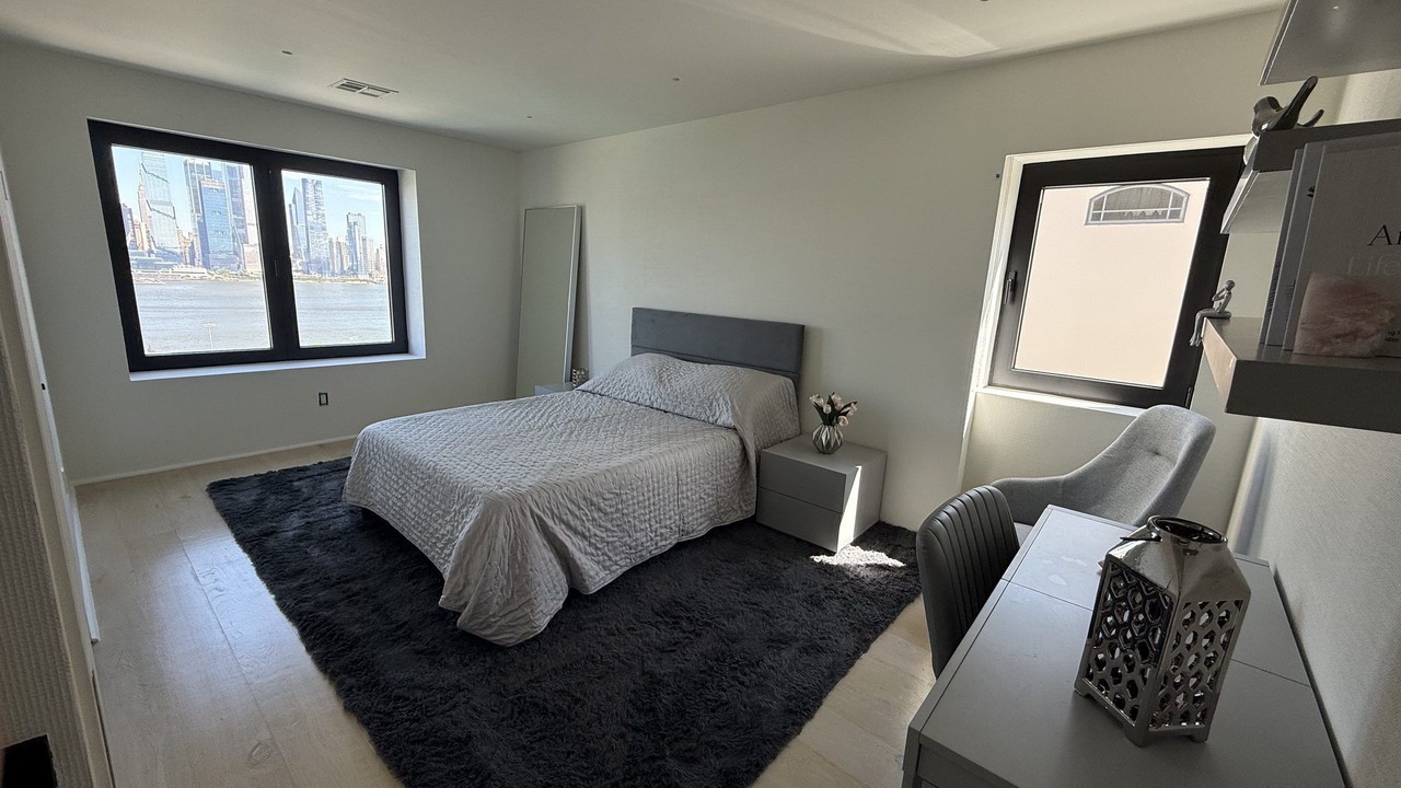 Photo of Bedroom in Weehawken