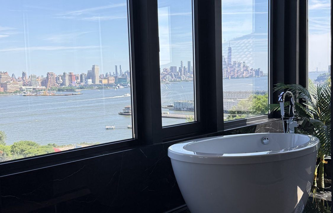 Photo of Bathroom in Weehawken