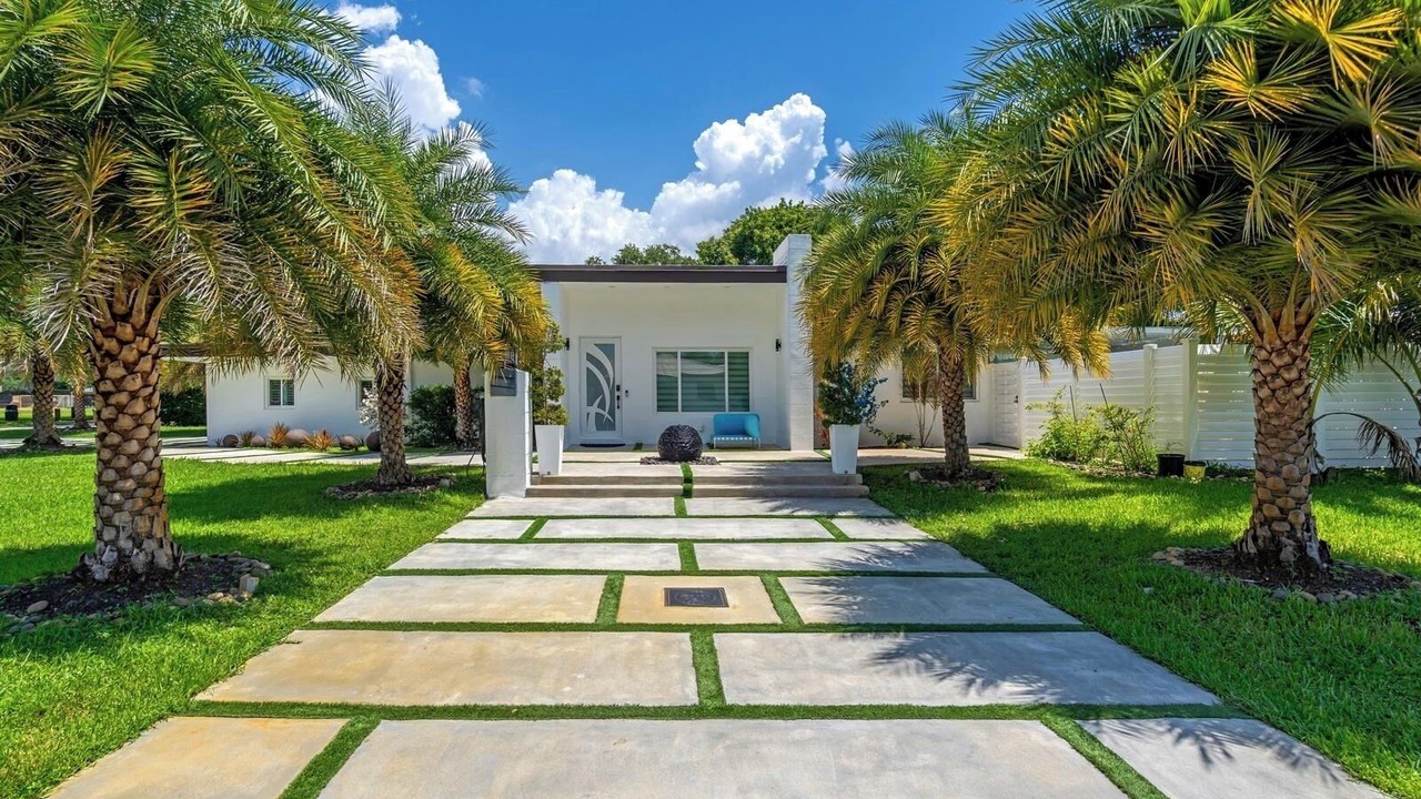 Photo of Outdoor in Biscayne Park