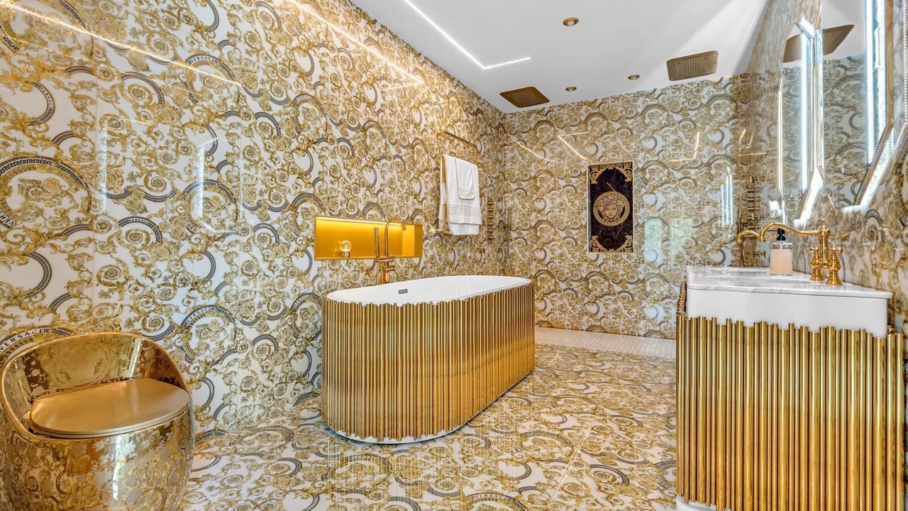 Photo of Bathroom in Biscayne Park