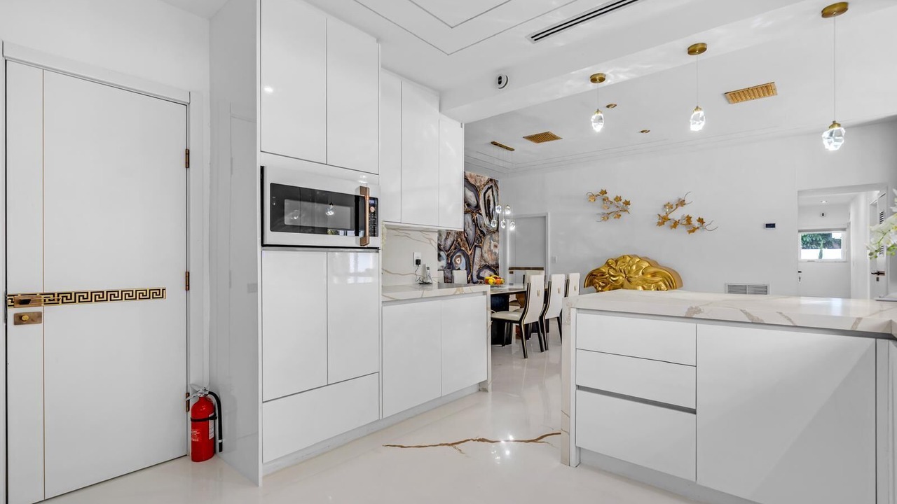 Photo of Kitchen in Biscayne Park