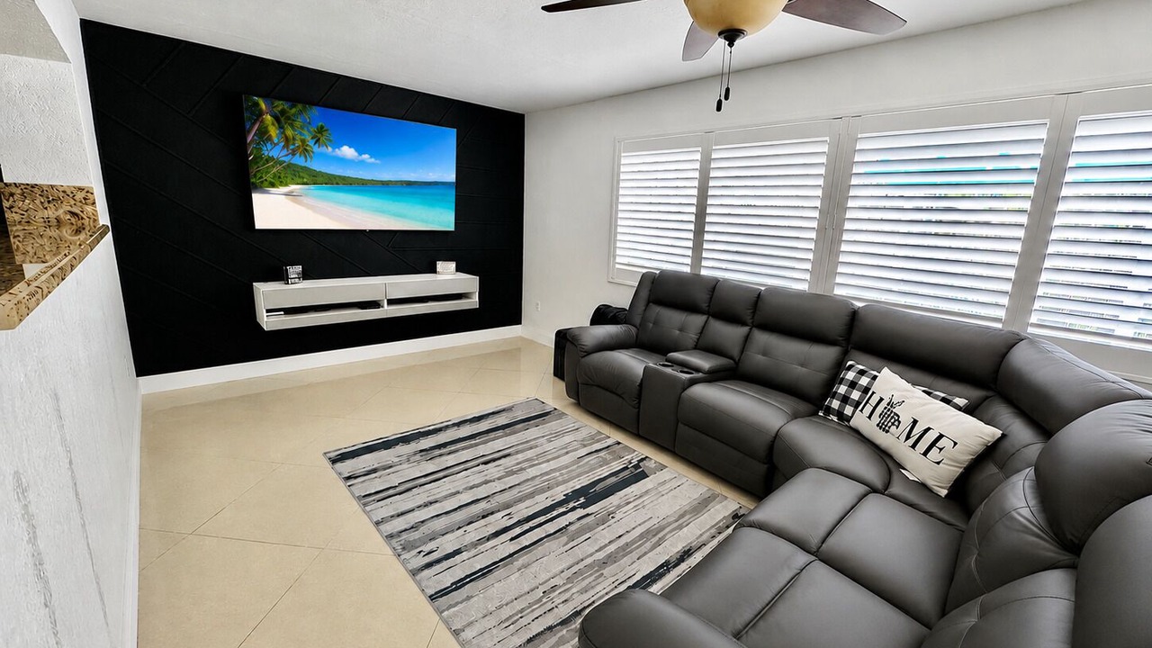 Photo of Livingroom in Pembroke Pines
